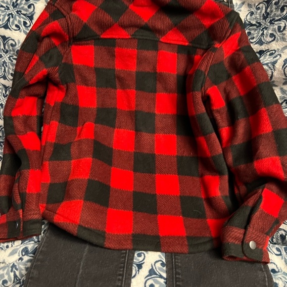 Youth Winter Lot Boys Sz 12 Black Jeans, sz M Black and Red Flannel and T-shirt - Picture 8 of 11